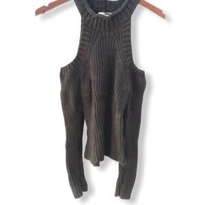 Rumor Boutique‎ Cold Shoulder Cotton Sweater